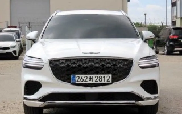 수원중고차실매물 GV70 2.5T 가솔린 2WD 매물 사진 8 - 2024/10 15,141km
